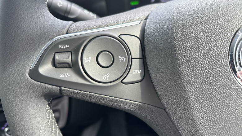 Vauxhall Mokka 100kW Design 50kWh 5dr Auto Electric Hatchback